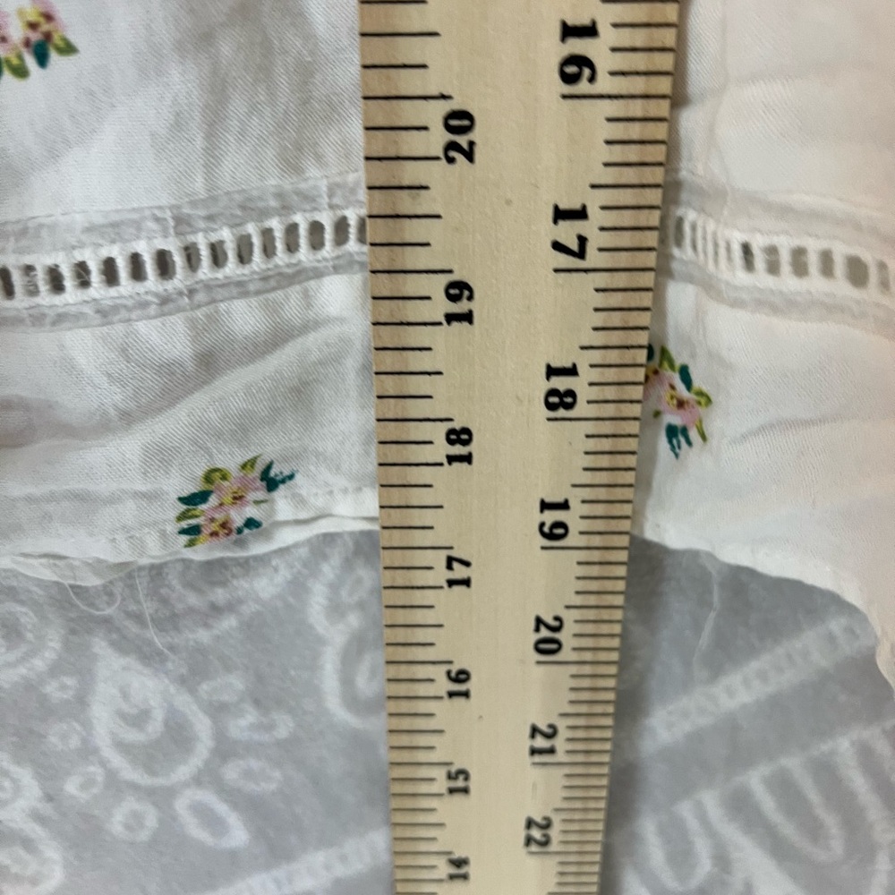 ADORABLE COTTAGE CORE SOFT GIRL TOP CUTOUT COLD SHOULDER OFF WHITE FLORAL - Picture 5 of 7